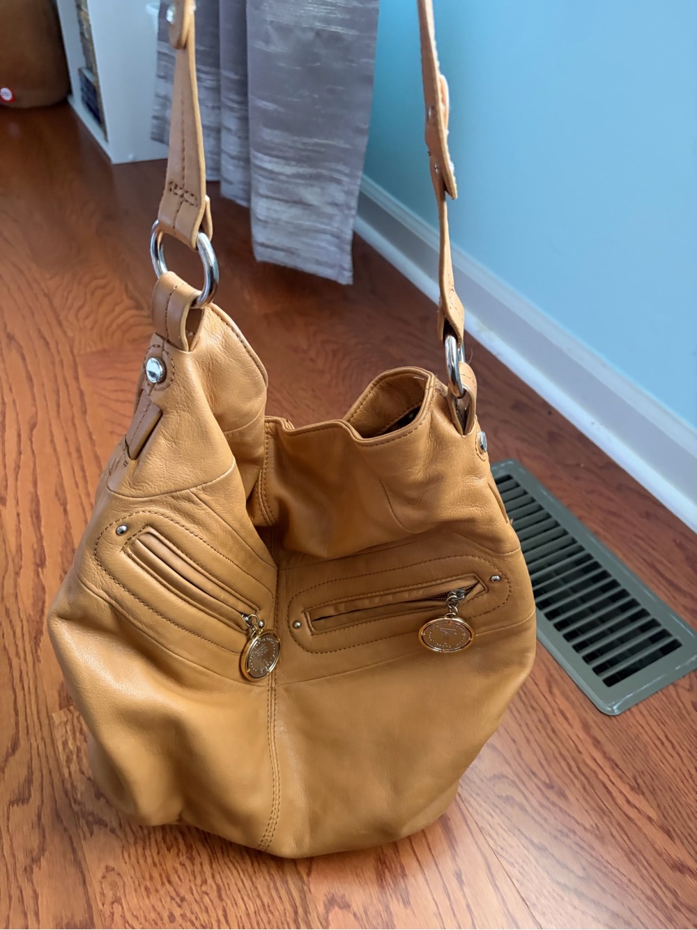 Stylish Shoulder Hobo Bag in Tan